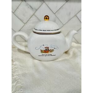 Beatrix Potter Peter Rabbit Ceramic Teapot – 1997 A Teubner Gift